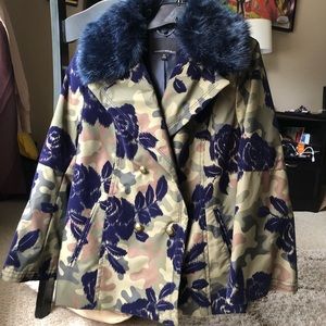 Banana Republic Faux Fur Collar Camo Coat